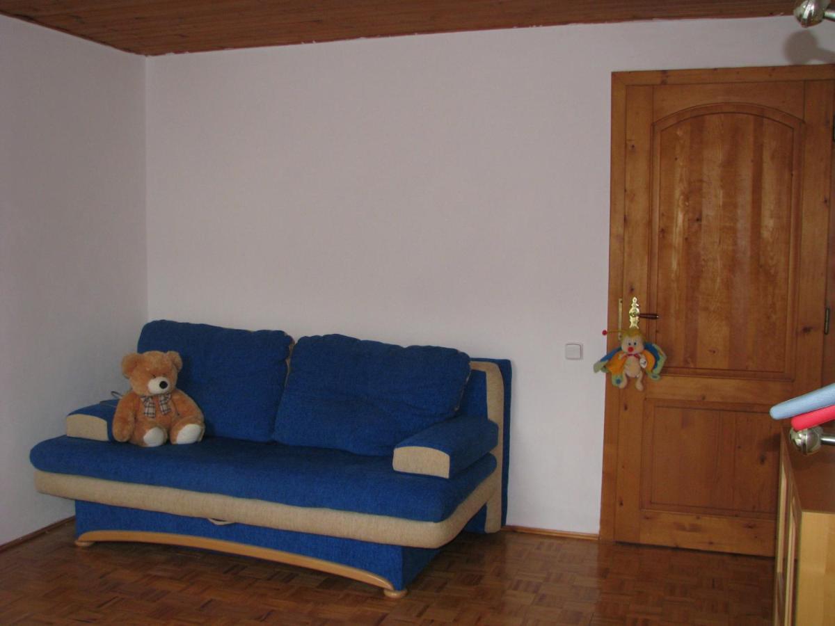 Penzion Piano Lägenhet Liptovský Mikuláš Exteriör bild